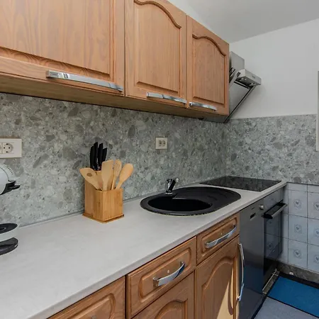 Gerzic By Interhome Apartament Vir