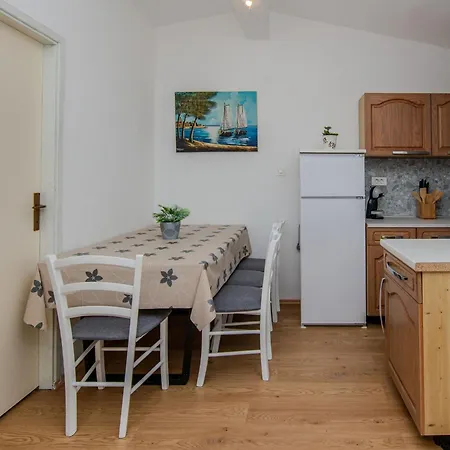 Apartament Gerzic By Interhome *