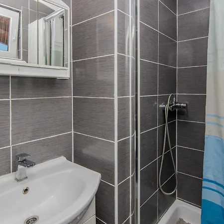 Gerzic By Interhome * Vir