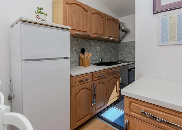 Gerzic By Interhome 비르