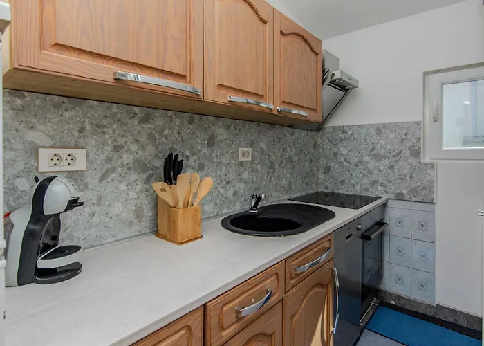 Gerzic By Interhome Apartament Vir